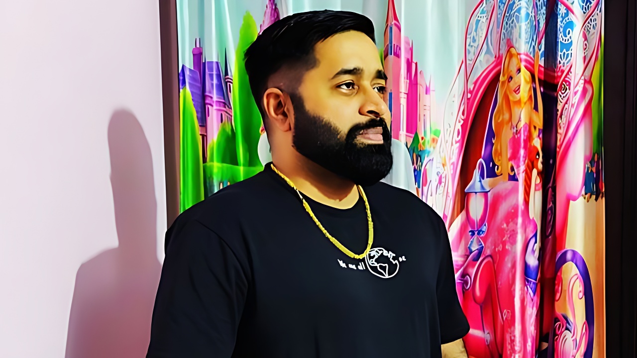 Sunny Arya (Tehelka Prank)