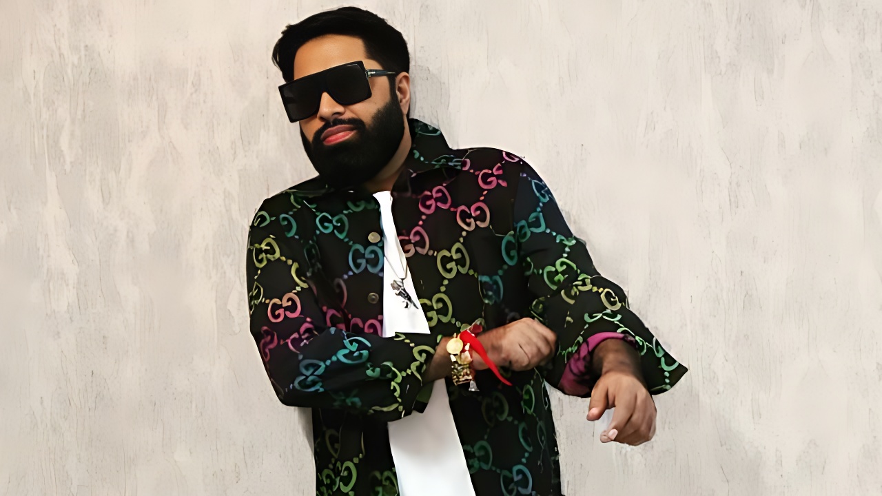 Sunny Arya (Tehelka Prank)