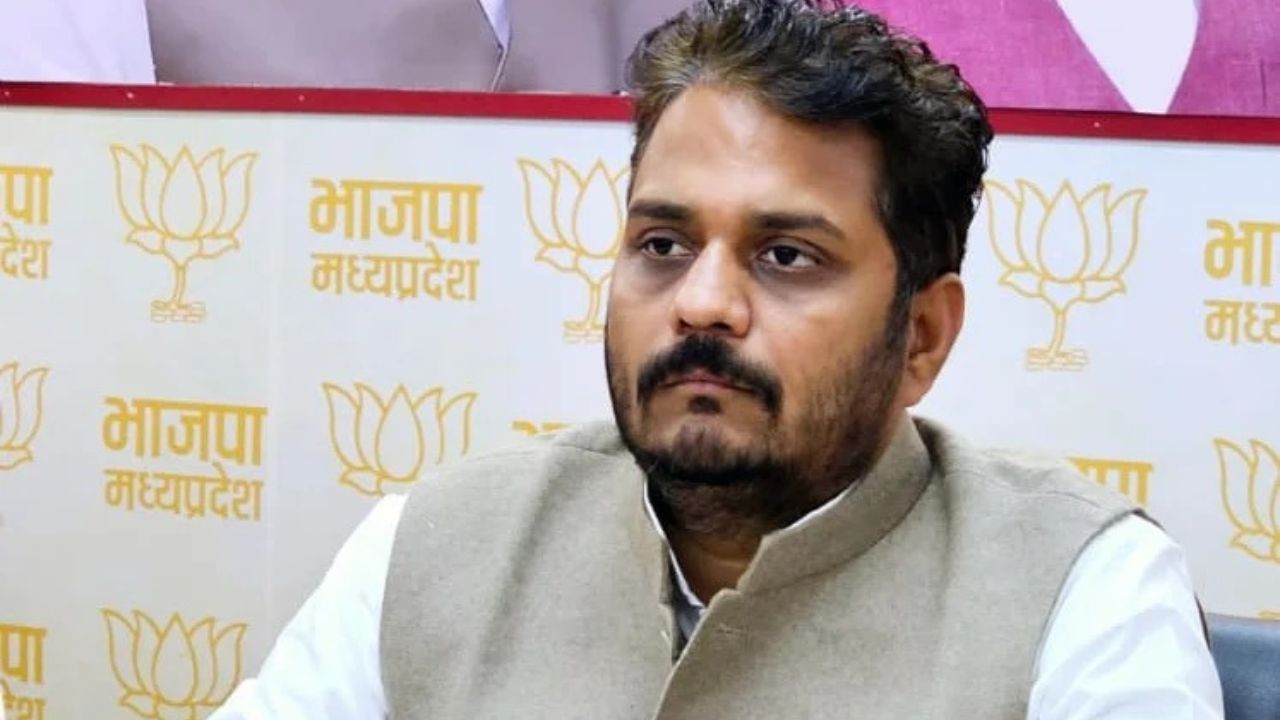 Vaibhav Pawar (Politician)